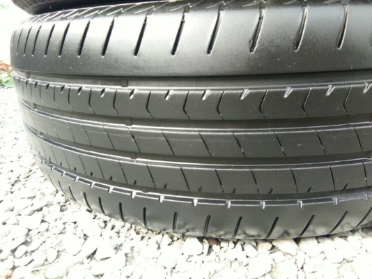 ขายยาง 215/55R17 บริดจสโตน อีโคเปีย อีพี300 ปี17 ดอกยางเต็มสดเท่ากันไม่ร้าวไม่กินข้างไม่มีปะใช้งานน้