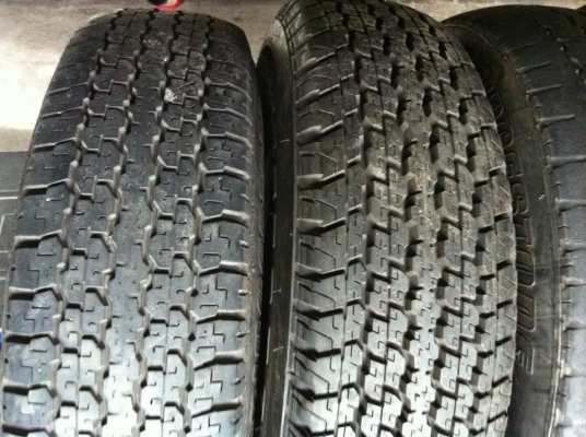 บริสโตน205r16 #ชุด4เส้น1400บ.ยางใหม่1เส้น.ปี16 เก่า3เส้น.ปี13 มีกินข้าง1เส้น ใช้งานปกติ 0879050181.ส