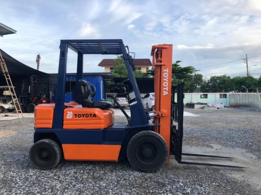 รถโฟล์คลิฟท์ 2 ตัน