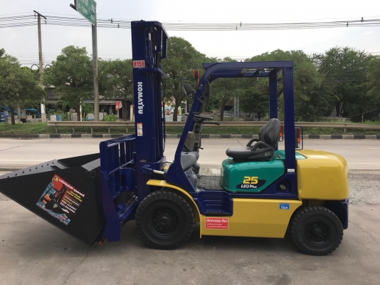 ขายรถตักยางพาราตักทะลายปาล์มตักหิรตักทรายตักของก่า