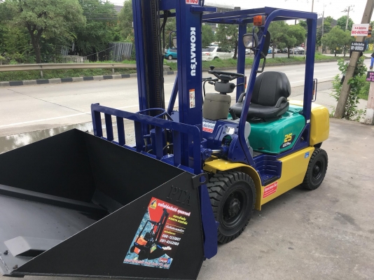 ขายรถตักยางพาราตักทะลายปาล์มตักหิรตักทรายตักของก่า