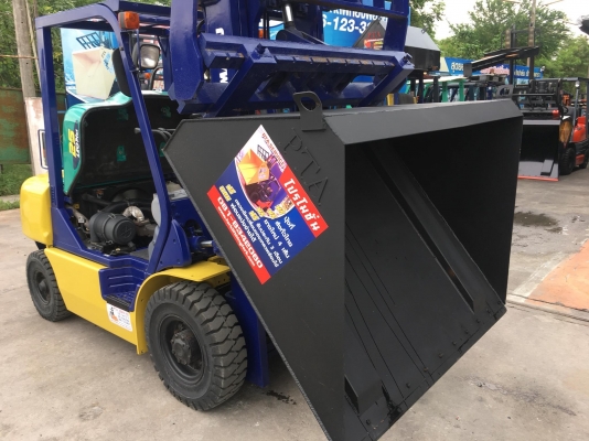 ขายรถตักยางพาราตักทะลายปาล์มตักหิรตักทรายตักของก่า