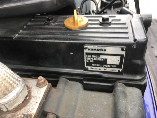 ขายรถตักยางพาราตักทะลายปาล์มตักหิรตักทรายตักของก่า