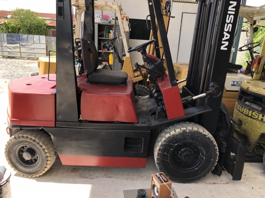 รถโฟล์คลิฟท์ 2 ตัน รถโฟล์คลิฟท์ 2 ตัน