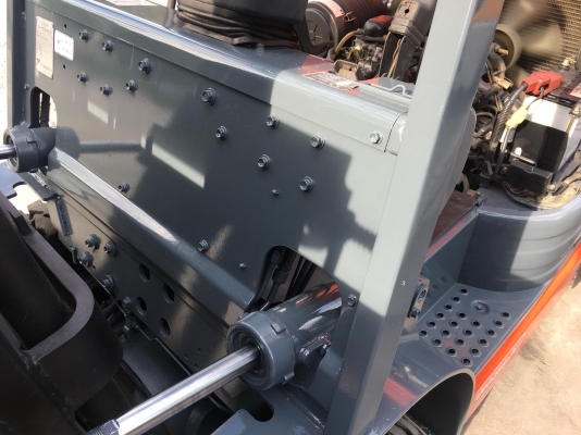 ขายรถตักยางพาราตักทะลายปาล์ม