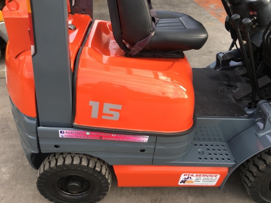 ขายรถตักยางพาราตักทะลายปาล์ม