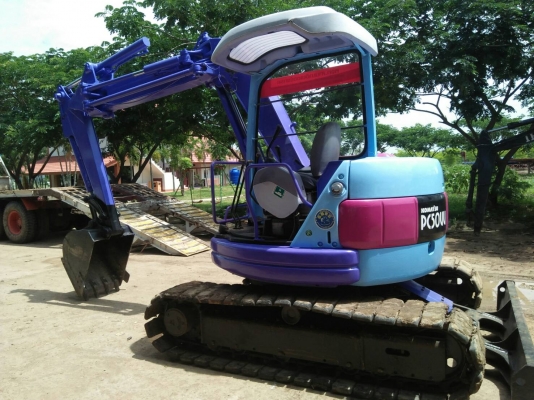ขายรถขุด ยี่ห้อ KOMATSU รุ่น PC50UU-2    สินค้าเก่านอกจากญี่ปุ่น ปรับสภาพแล้ว ตรวจเช็คของเหลวแล้วรถใช้งานน้อย รถจอดนาน/เครื่องยนต์ 4D84/ปั๊มเฟือง/ แทรคเหล็ก/ใบมีด/หลังคา พร้อมใช้งาน
