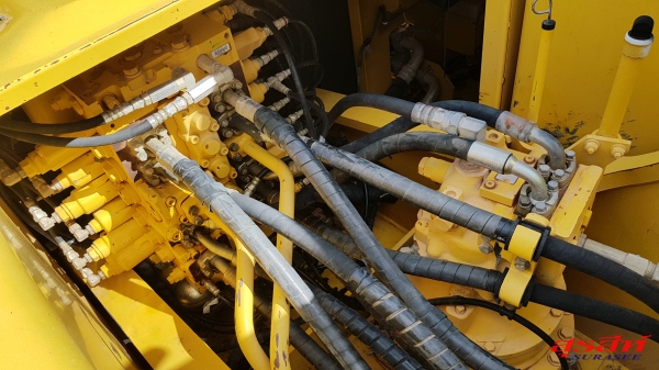 ขายรถแบคโฮ KOMATSU PC200-7 ใช้งานเพียง 7 พันชั่วโมง สวยที่สุดในประเทศไทย ที่แจ้งขายอยู่ในปัจจุบัน