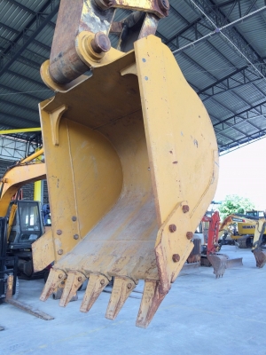 Kobelco SK200-3รถนำเข้าจากญี่ปุ่น ยังไม่ผ่านการใช้งานในไทย เครื่องยนต์ดี ไฟฟ้าครบ เอกสารแจ้งจำหน่าย สนใจติดต่อ0813553478(คุณโย)