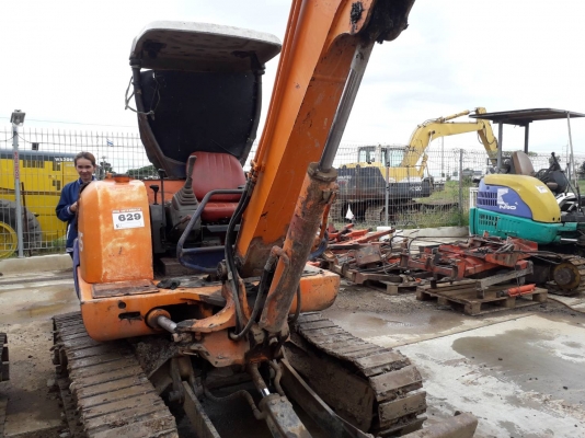 รถขุด hitachi EX35 เครื่องดี ไอโดรริกใช้ได้