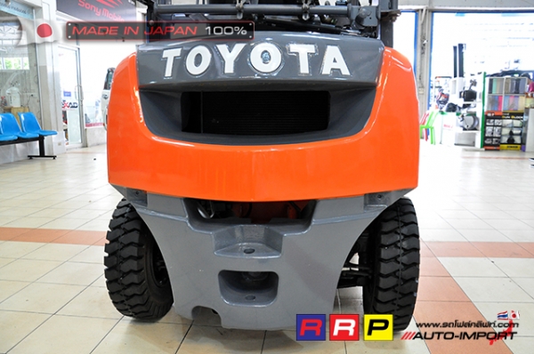 ขายรถโฟล์คลิฟท์มือสอง TOYOTA รุ่น 8FG20-30911 นำเข้าจากประเทศญี่ปุ่น 100\% ไม่เคยใช้งานในไทย