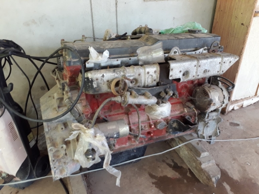 ขายเครื่องอิซูซุ 6 H H 1 เอาลงจากรถเกี่ยว สภาพพร้อมใช้