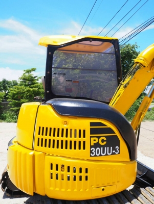 เก่าญี่ปุ่น 380,000 บาท KOMATSU PC30UU-3 เก่าญี่ปุ่น 380,000 บาท KOMATSU PC30UU-3