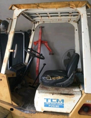 ขายรถโฟคลิฟต์3ตัน..TCM FVD30z-7 รถพร้อมใช้ แรงดี