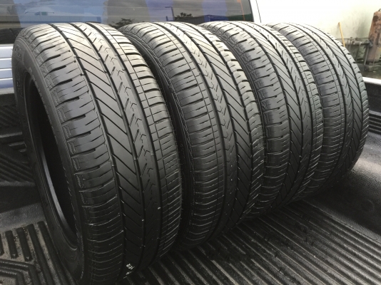 ยาง Goodyear 215 60 16 ปลายปี17 ดอกเต็ม ไม่มีปะ เนื้อนิ่มๆ ใช้ยาว ราคาไม่แพง