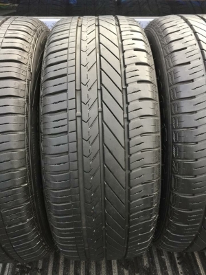 ยาง Goodyear 215 60 16 ปลายปี17 ดอกเต็ม ไม่มีปะ เนื้อนิ่มๆ ใช้ยาว ราคาไม่แพง