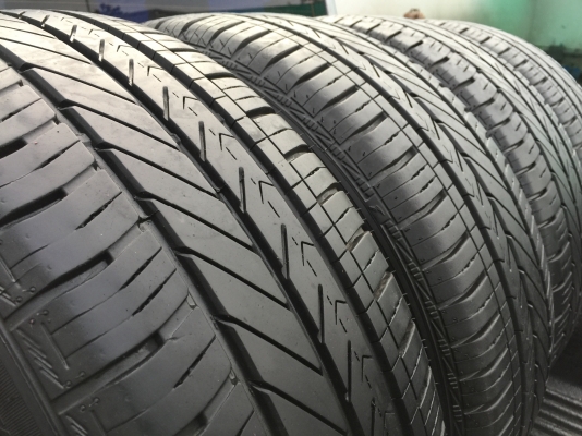 ยาง Goodyear 215 60 16 ปลายปี17 ดอกเต็ม ไม่มีปะ เนื้อนิ่มๆ ใช้ยาว ราคาไม่แพง