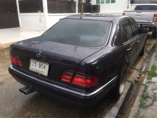 ยางคู่ Continental 255 35 19 ปลายปี16 ดอกเต็ม ไม่มีปะ เนื้อนิ่มๆ ใช้ยาว ราคาไม่แพง