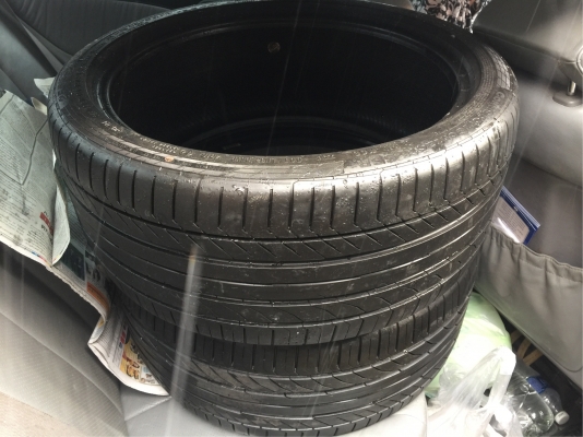 ยางคู่ Continental 255 35 19 ปลายปี16 ดอกเต็ม ไม่มีปะ เนื้อนิ่มๆ ใช้ยาว ราคาไม่แพง
