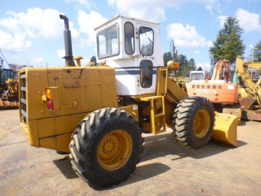 รถญี่ปุ่นเกรดA ขายถูก KOMATSU 510 กรองเดี่ยว ซีเรียลสูง นำเข้าจากญี่ปุ่น โทร.090-986-2521 อ๊อบ