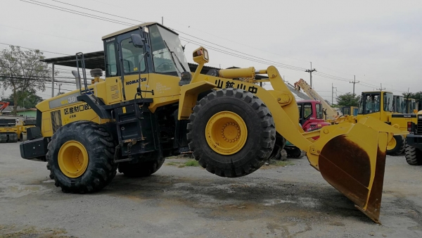 รถญี่ปุ่นเกรดA ขายถูก มาใหม่ KOMATSU WA380-5 สภาพสวย นำเข้าจากญี่ปุ่น โทร.090-986-2521 อ๊อบ