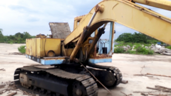 ขายด่วน KOMATSU 12HT โซ่ช่วงล่างสวย เครื่องปั้มดี ตัวเดินสวย เอกสารสัญญาซื้อขาย สนใจสอบถาม 093 0764943 คุณ ตั้ม