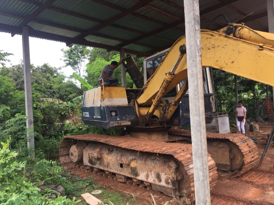 ขายด่วน KOMATSU PC100L เครื่องปั้มดี เอวแน่น ไฟฟ้าสมบูรณ์ โซ่ช่วงล่างสวย แอร์เย็น รถพร้อมทำงาน สนใจสอบถาม ไว้ใช้งาน โทร 093 0764943 คุณ ตั้ม