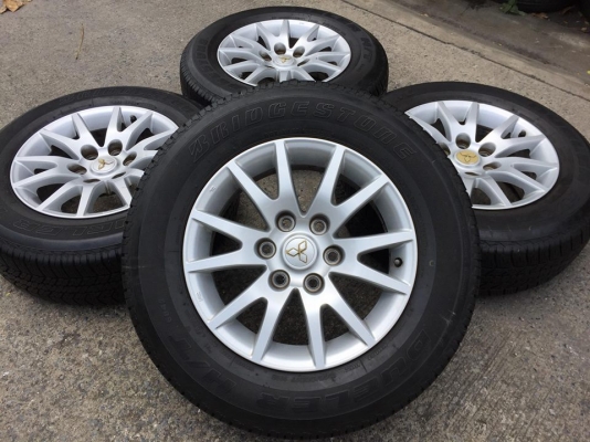 ขายล้อ Pajero ขอบ17 พร้อมยาง BRIDGESTONE 684II 245/65R17 ปี14 ชุดละ 6,900 บาท