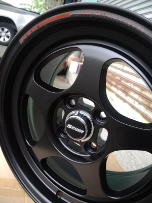 แม็กใหม่ลายสปูน สีดำขอบ 15 กว้าง 7 ราคา 7500 พร้อมยาง 11700 บาท