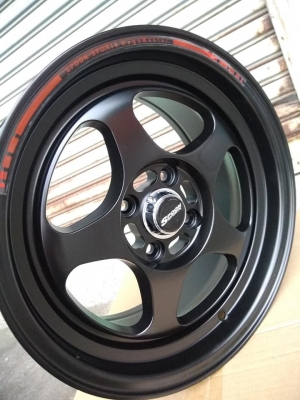 แม็กใหม่ลายสปูน สีดำขอบ 15 กว้าง 7 ราคา 7500 พร้อมยาง 11700 บาท