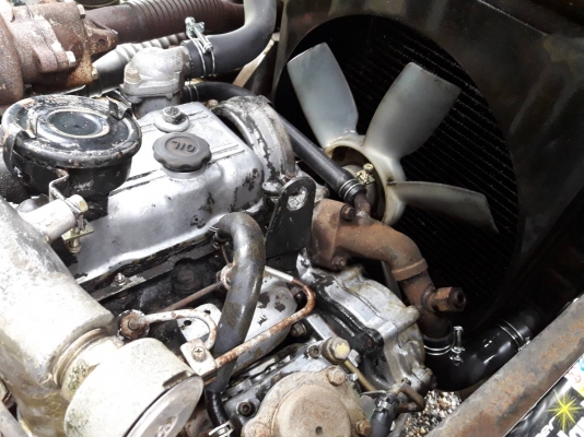 ขายรถยก KOMATSU FD20-11 เครื่องดีเซล 4FE1  เสาสูง 3 เมตร ยกได้ 2 ตัน เกียร์ธรรมดา รถนอกนำเข้า มีเอกสารการนำเข้า ติดต่อ 098-7962549