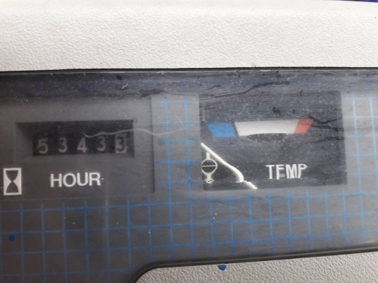 ขายรถยก KOMATSU FD20-11 เครื่องดีเซล 4FE1  เสาสูง 3 เมตร ยกได้ 2 ตัน เกียร์ธรรมดา รถนอกนำเข้า มีเอกสารการนำเข้า ติดต่อ 098-7962549