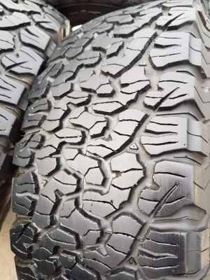 ขายยาง BF All KO2 ขนาด 265/75/16 สวยๆ