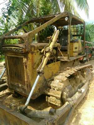 ขายรถแทรคเตอร์ KOMATSU D50A-15 ห้องเลี้ยวน้ำมัน ราคา 230000