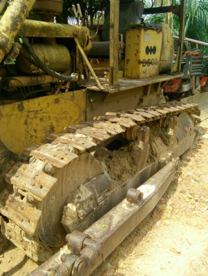 ขายรถแทรคเตอร์ KOMATSU D50A-15 ห้องเลี้ยวน้ำมัน ราคา 230000
