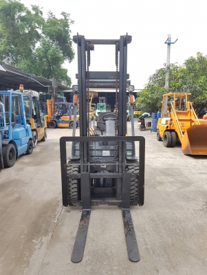 TCM FD30T3,,รถยกขนาด3ตัน,,,เครื่องดีเซล,,เกียร์ออโต้,,เสาสูง4เมตร,,,มีคอลโทลลองรับงาพิเศษ,,,เครื่องดีเกียร์ดี,,,รถนำเข้าพร้อมใช้งาน,,,สนใจติดต่อ☎️083-062-0223(ปอน)