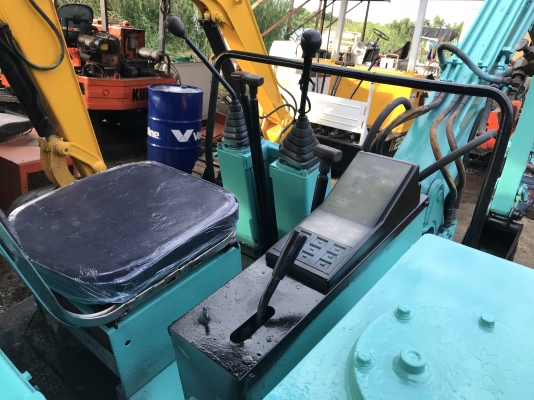 Hanix h27สภาพดีเก่าญี่ปุ่น คอนโทรลสั้นทำงานเร็วไม่เคยใช้ในไทย