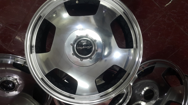 ล้อแม๊ก EUROPINEmade in japan 17นิ้ว 5รู100แล4รู100ใส่ได้2ไซด์พร้อมยาง ล้อแม๊ก EUROPINEmade in japan 17นิ้ว 5รู100แล4รู100ใส่ได้2ไซด์พร้อมยาง