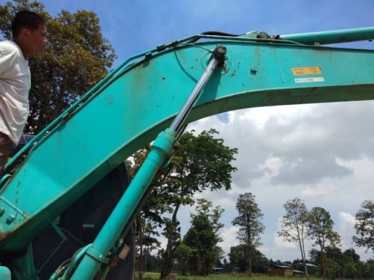 ขาย 1,390,000 KOBELCO sk 200-8 yn 11 อินวอยทร์ ทำงาน 12,000 ชม.ไฟฟ้าครบ เครื่องดี ปั้มแรง เอวแน่น ช่วงล่างเต็ม รถสวยพร้อมใช้มาก รถอยู่ บุรีรัมย์ 090-772-3710 090-772-3708