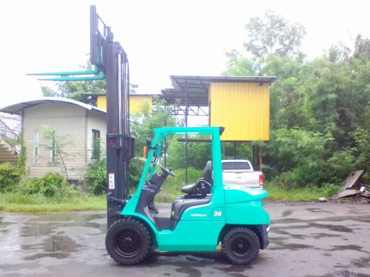 Mitsubishi รุ่นใหม่ล่าสุด ขนาด3ตัน เสาสูง3เมตร อุปกรณ์ไซค์ซิฟ เกียร์ออร์โต้ เครื่องยนต์ดีเซลS4S ยางตันใหม่4เส้น