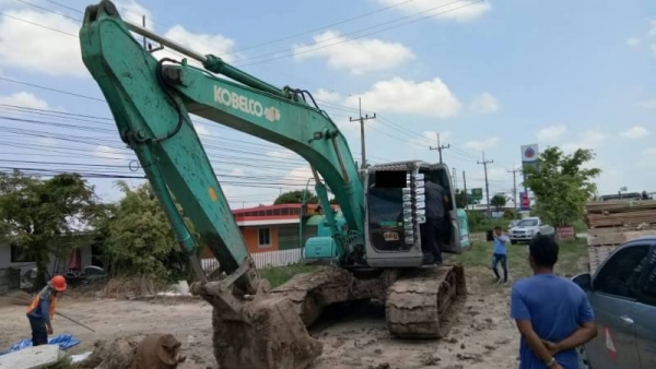 ขาย 1,190,000 KOBELCO sk 200-6 yn 08 ไฟฟ้าครบ เครื่องดี ปั้มแรง เอวแน่น ช่วงล่างเต็ม เอกสารแจ้งจำหน่าย รถสวยพร้อมใช้ รถอยู่ นครสวรรค์ 090-772-3710 090-772-3708