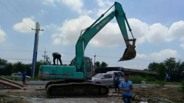 ขาย 1,190,000 KOBELCO sk 200-6 yn 08 ไฟฟ้าครบ เครื่องดี ปั้มแรง เอวแน่น ช่วงล่างเต็ม เอกสารแจ้งจำหน่าย รถสวยพร้อมใช้ รถอยู่ นครสวรรค์ 090-772-3710 090-772-3708