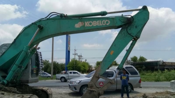ขาย 1,190,000 KOBELCO sk 200-6 yn 08 ไฟฟ้าครบ เครื่องดี ปั้มแรง เอวแน่น ช่วงล่างเต็ม เอกสารแจ้งจำหน่าย รถสวยพร้อมใช้ รถอยู่ นครสวรรค์ 090-772-3710 090-772-3708