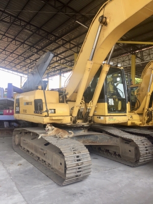 KOMATSU PC200-8 รถนำเข้าจากญี่ปุ่น พร้อมลุยงานหนัก พื้นที่หน้างานขนาดใหญ่ สนใจติดต่อ0813553478(คุณโย)