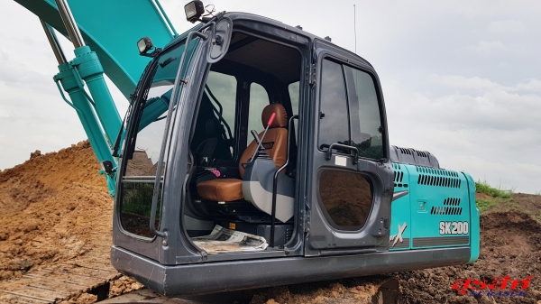 ขายรถแบคโฮ KOBELCO SK200-8 Yn12 SuperX  สภาพนางฟ้า เอกสารเล่มทะเบียน
