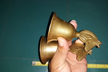 ขายกระดิ่งทองเหลืองหัวม้างานเก่านอก อันละ450บาท