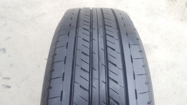ขายยาง215/70/15 ปี 3217 BRIDGESTONE R611 4 เส้น