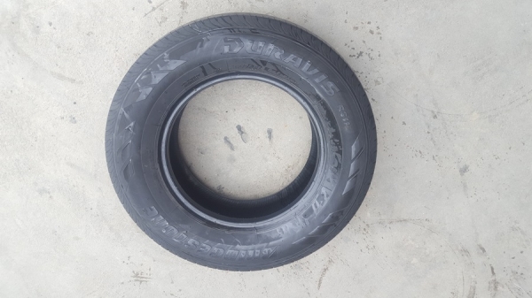 ขายยาง215/70/15 ปี 3217 BRIDGESTONE R611 4 เส้น