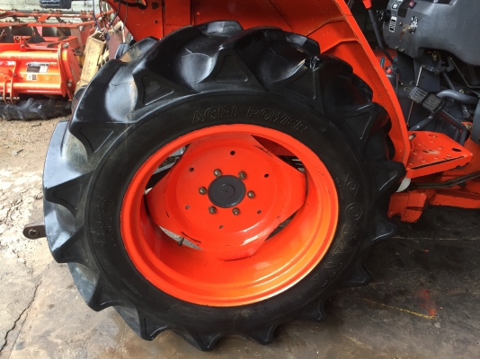 ขายรถไถ Kubota L3408DI(4WD)พร้อมใบดันและผานพรวน รถไร่ สีเดิม พร้อมใช้งาน ขายรถไถ Kubota L3408DI(4WD)พร้อมใบดันและผานพรวน รถไร่ สีเดิม พร้อมใช้งาน