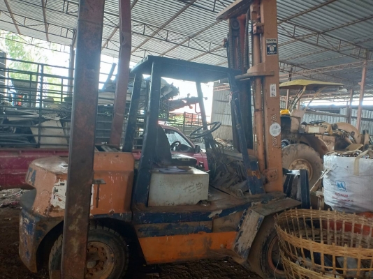 ขายรถยก TOYOTA ขนาด 3.5 ตัน พร้อมใช้